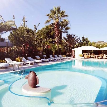 Hotel Marconi Σαν Μπενεντέτο ντελ Τρόντο Εξωτερικό φωτογραφία