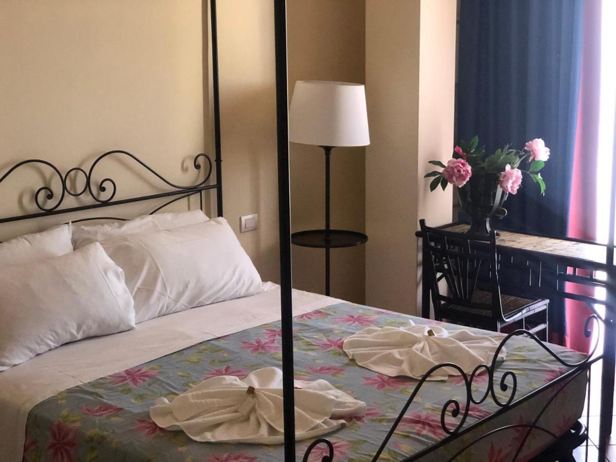 Hotel Marconi Σαν Μπενεντέτο ντελ Τρόντο Εξωτερικό φωτογραφία