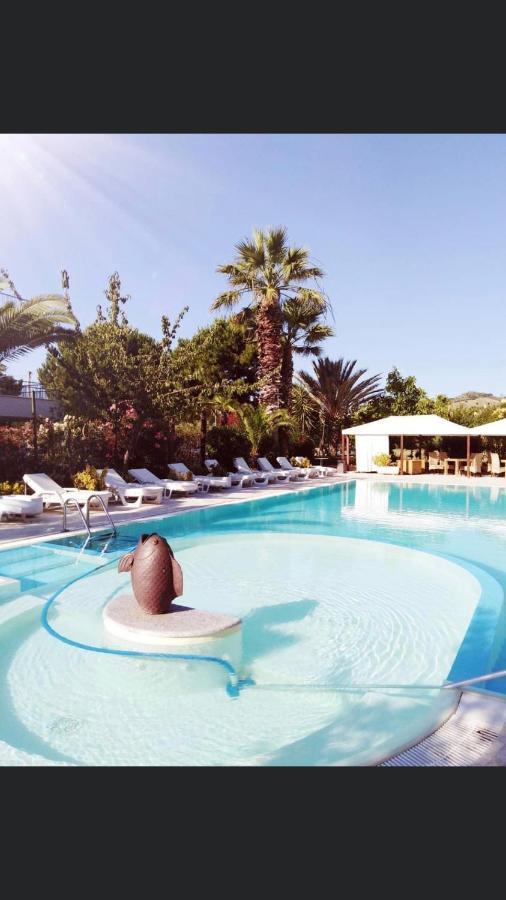 Hotel Marconi Σαν Μπενεντέτο ντελ Τρόντο Εξωτερικό φωτογραφία