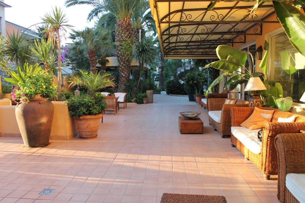 Hotel Marconi Σαν Μπενεντέτο ντελ Τρόντο Εξωτερικό φωτογραφία