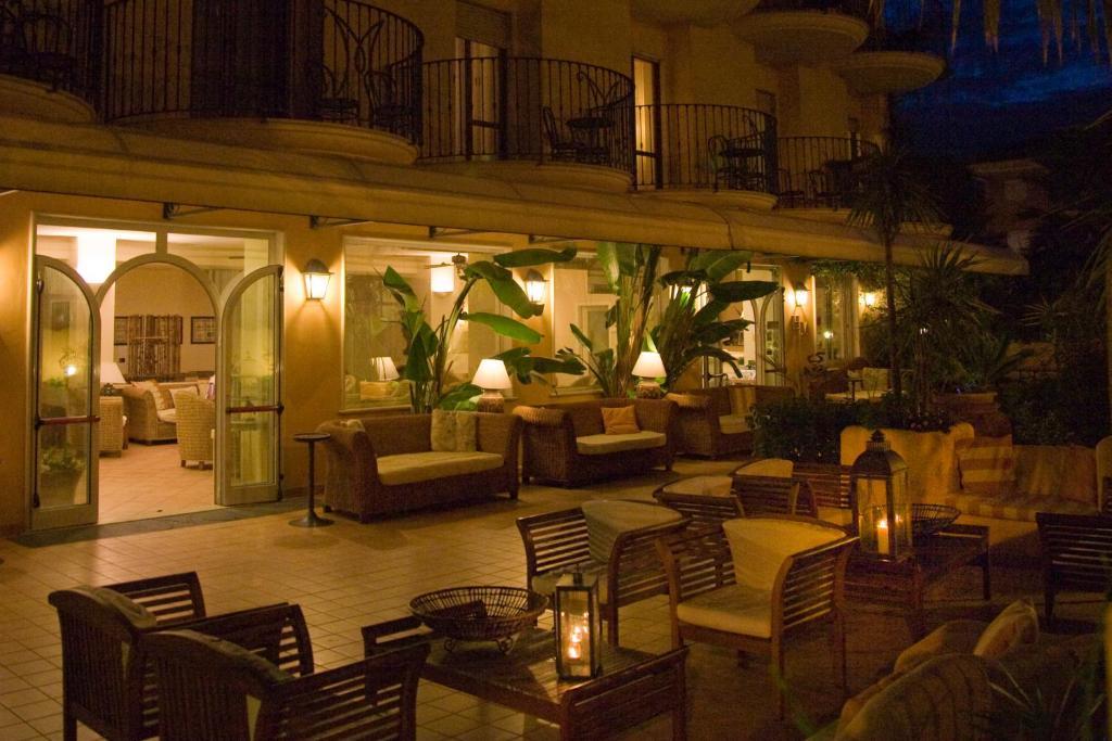 Hotel Marconi Σαν Μπενεντέτο ντελ Τρόντο Εξωτερικό φωτογραφία