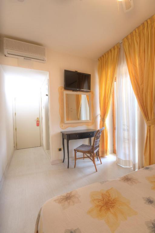 Hotel Marconi Σαν Μπενεντέτο ντελ Τρόντο Δωμάτιο φωτογραφία