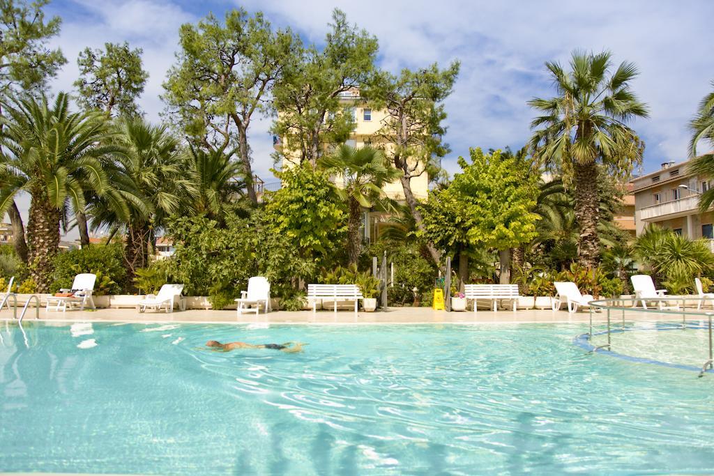 Hotel Marconi Σαν Μπενεντέτο ντελ Τρόντο Εξωτερικό φωτογραφία
