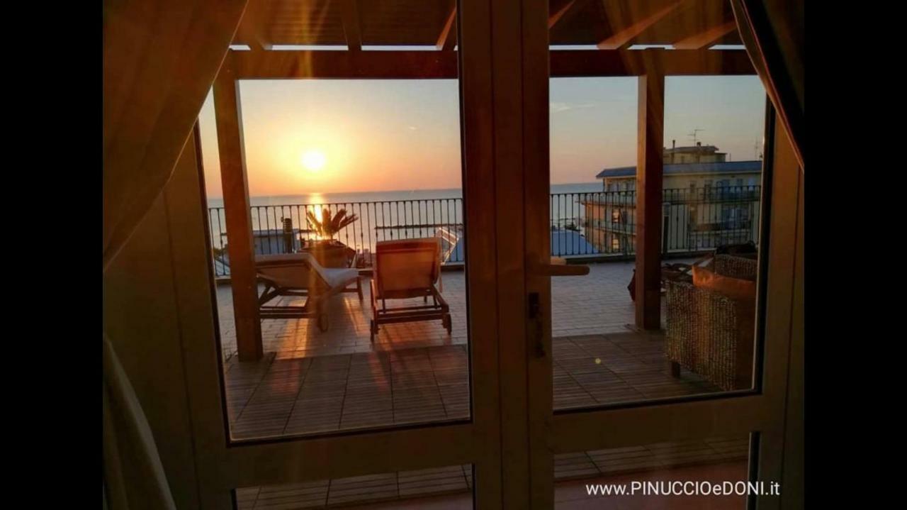 Hotel Marconi Σαν Μπενεντέτο ντελ Τρόντο Εξωτερικό φωτογραφία